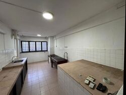 Clementi Avenue 2 Shopping Centre (D5), Retail #619857961